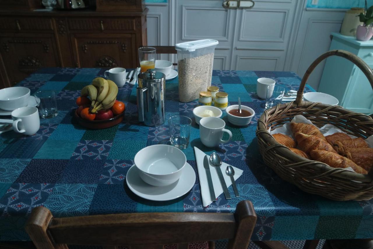 Le Vieux Notaire Bed & Breakfast Landelles-et-Coupigny Eksteriør bilde